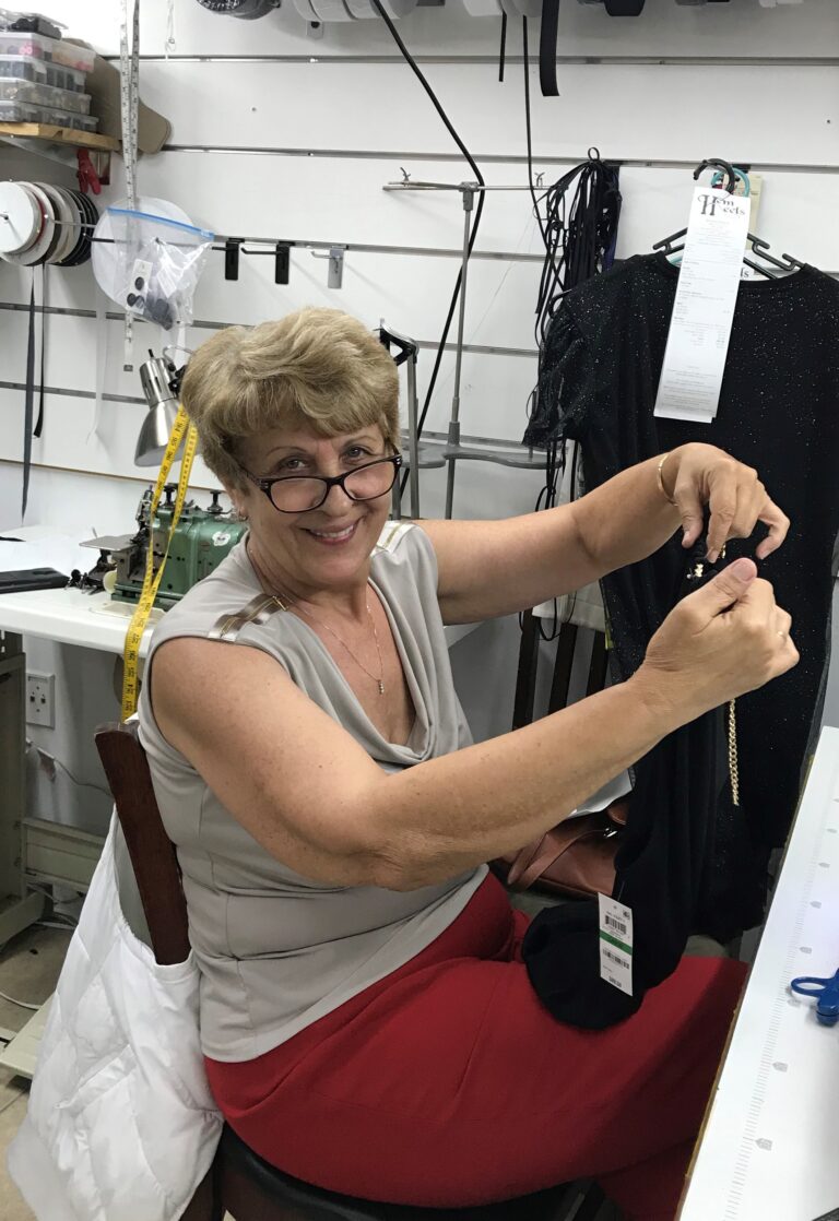 Lena (Seamstress) Working 534 KB